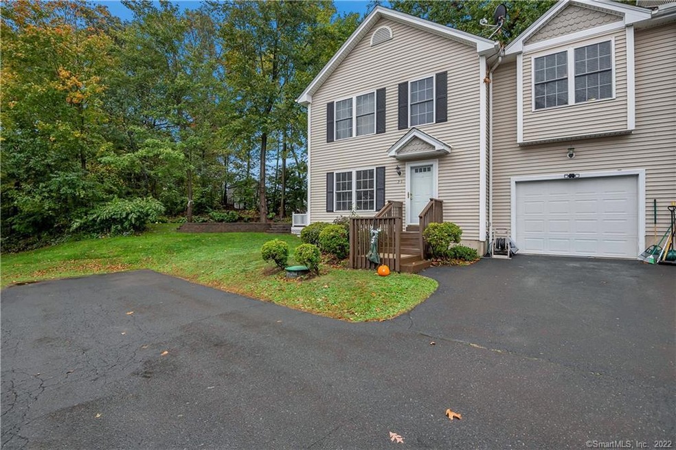 109 Center St unit 3-1, East Haven, CT 06513 - photo 1