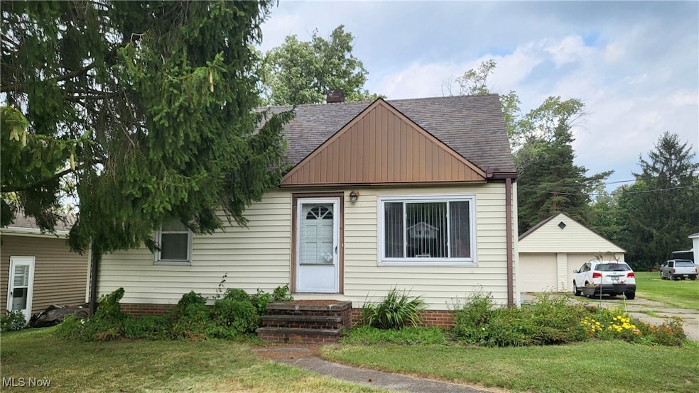 Under Contract $199,900 • Co-Listing Agent