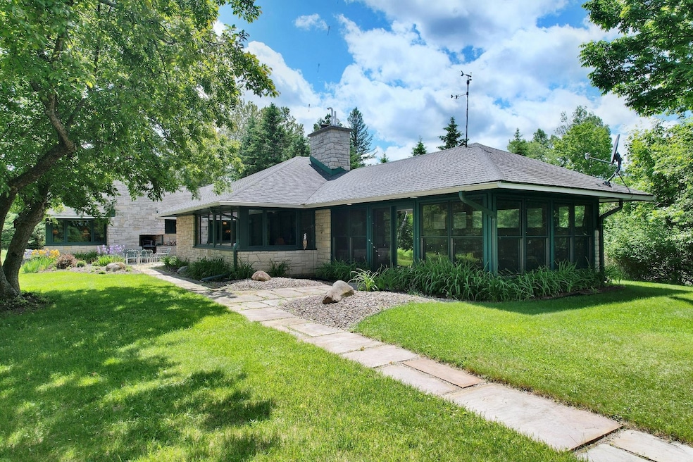 For Sale $1,095,000