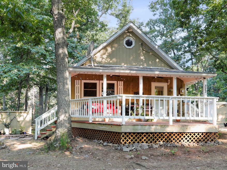 323 Cardinal Dr, Rio, WV 26755 - photo 1