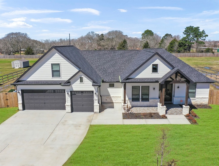 11034 Pinto Dr, Needville, TX 77461 - photo 1