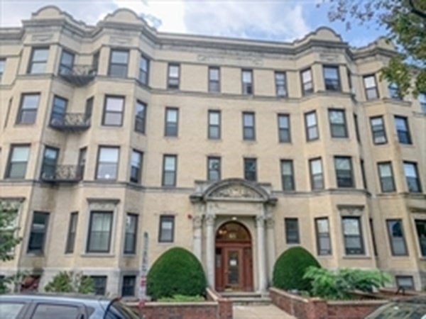 65 Park Dr unit 11, Boston, MA 02215 - photo 1