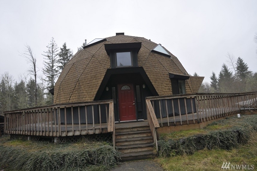 17244 Jonas Hill Ln SE, Rainier, WA 98576 - photo 1