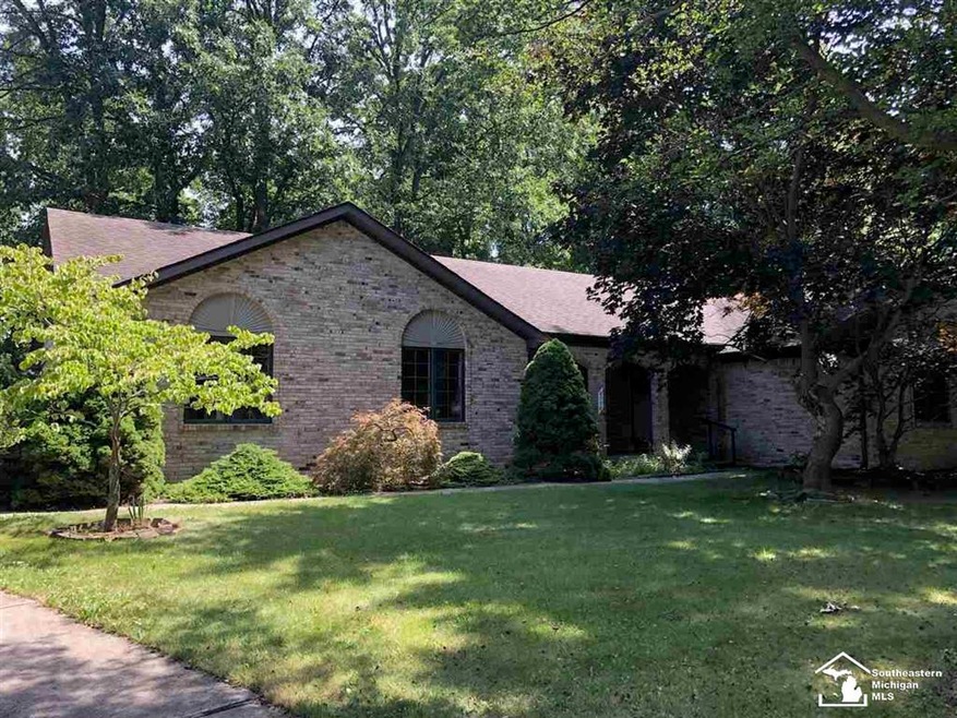 8770 Joann Dr, Newport, MI 48166 - photo 1