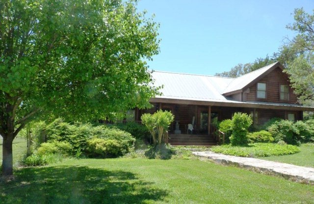 225 Penn River Ranch Rd, Fredericksburg, TX 78624 - photo 1