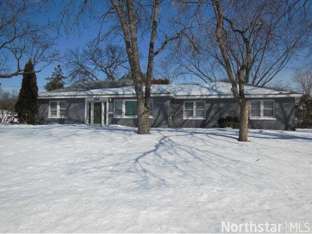 8915 Colfax Ave S, Bloomington, MN 55420 - photo 1