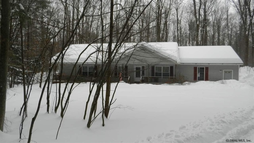 520 Middle Grove Rd, Middle Grove, NY 12850 - photo 1