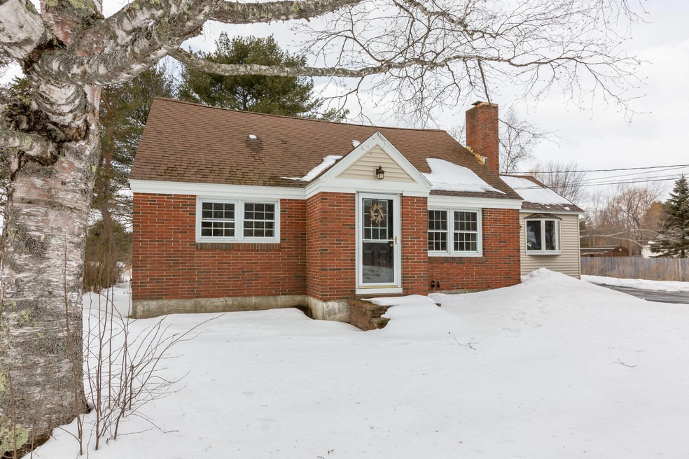 206 E Elm St, Yarmouth, ME 04096 - photo 1