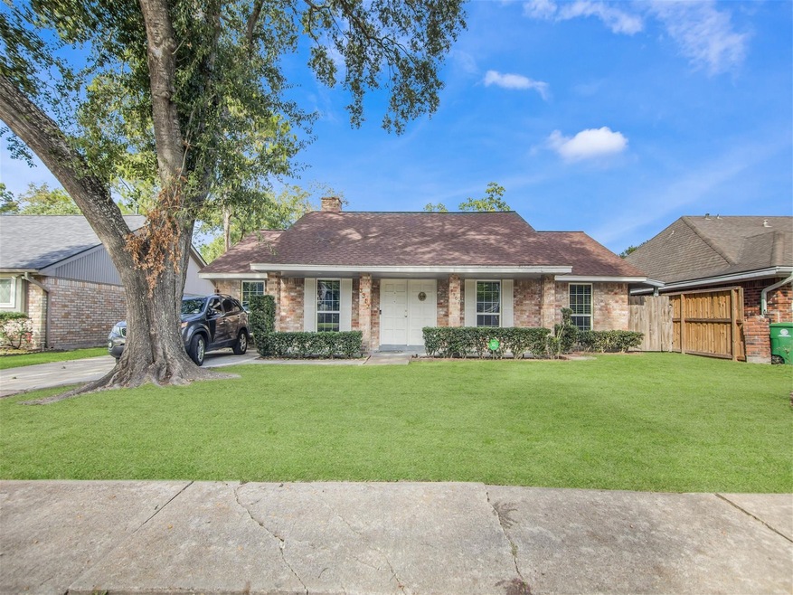 3902 Black Locust Dr, Houston, TX 77088 - photo 1