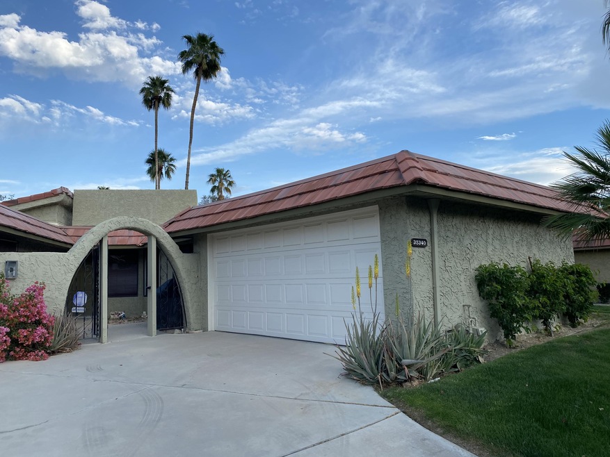 Entry & Garage Exterior