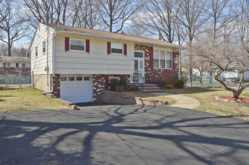 50 Auburn Rd, Parsippany, NJ 07054 - photo 1