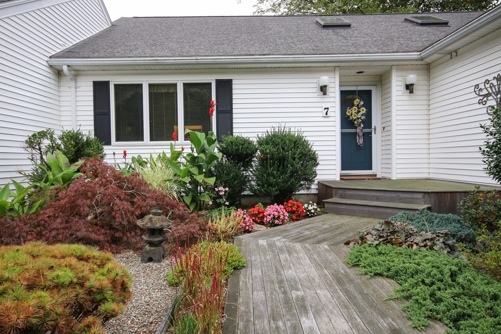 7 Evergreen Ln, Hanover, MA 02339 - photo 1