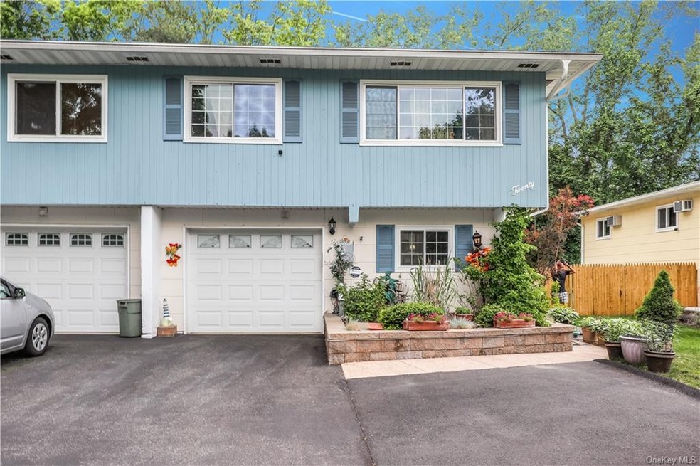 20 Phyllis Dr, Pomona, NY 10970 - photo 1