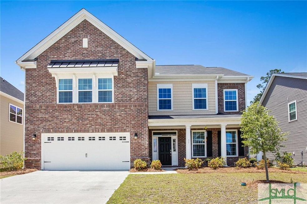 Front of 37 Winslow Circle