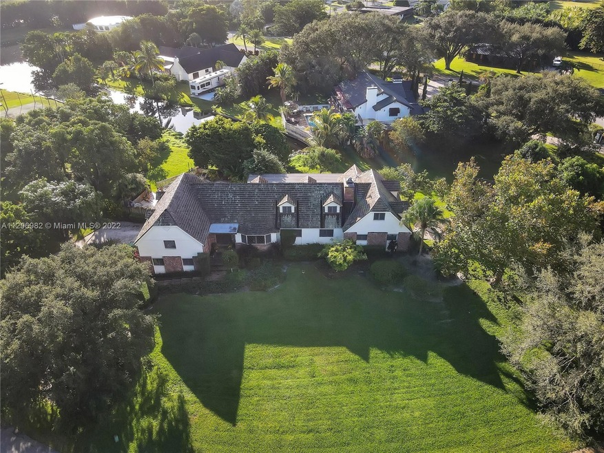 10950 SW 42nd Place, Davie, FL 33328 - photo 1