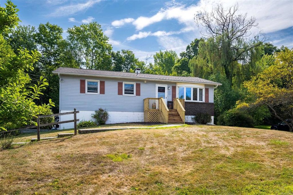 16 Robert Ln, Wappingers Falls, NY 12590 - photo 1