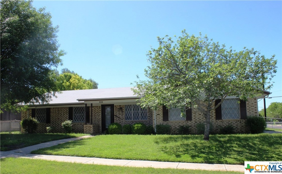 906 Valley Dr, Copperas Cove, TX 76522 - photo 1