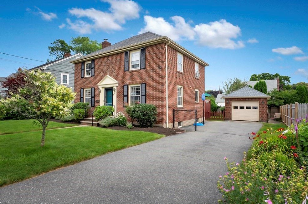 11 Leggs Hill Rd, Marblehead, MA 01945 - photo 1