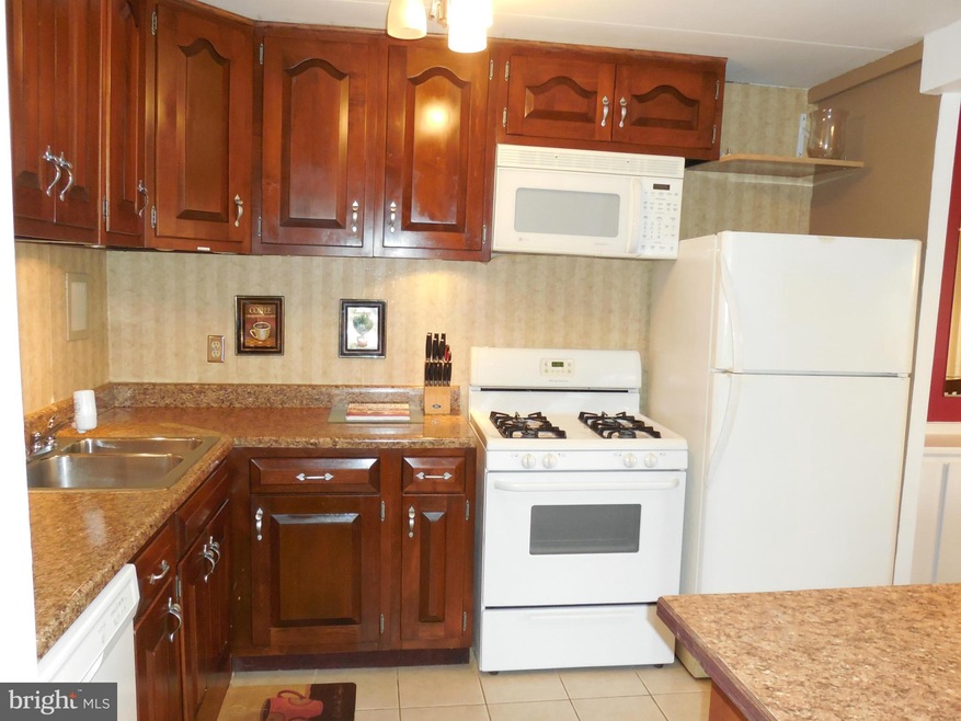 2630 Ft Farnsworth Rd unit 154-1D, Alexandria, VA 22303 - photo 1