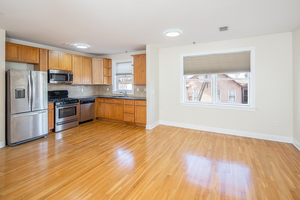 528 47th St unit 2C, Union City, NJ 07087 - photo 1