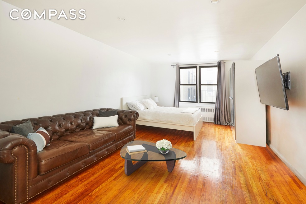 229 E 28th St unit 5B, New York, NY 10016 - photo 1