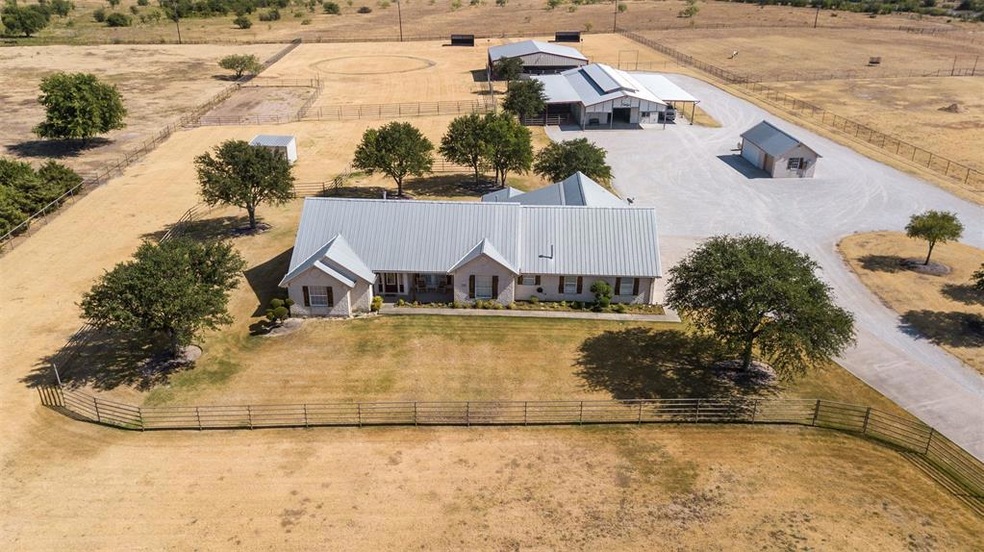 124 Serrano Ct, Weatherford, TX 76087 - photo 1