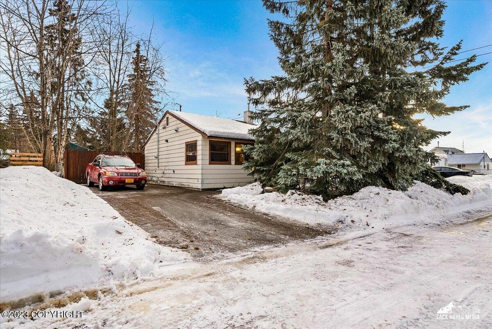1509 Richardson Dr, Anchorage, AK 99504 - photo 1