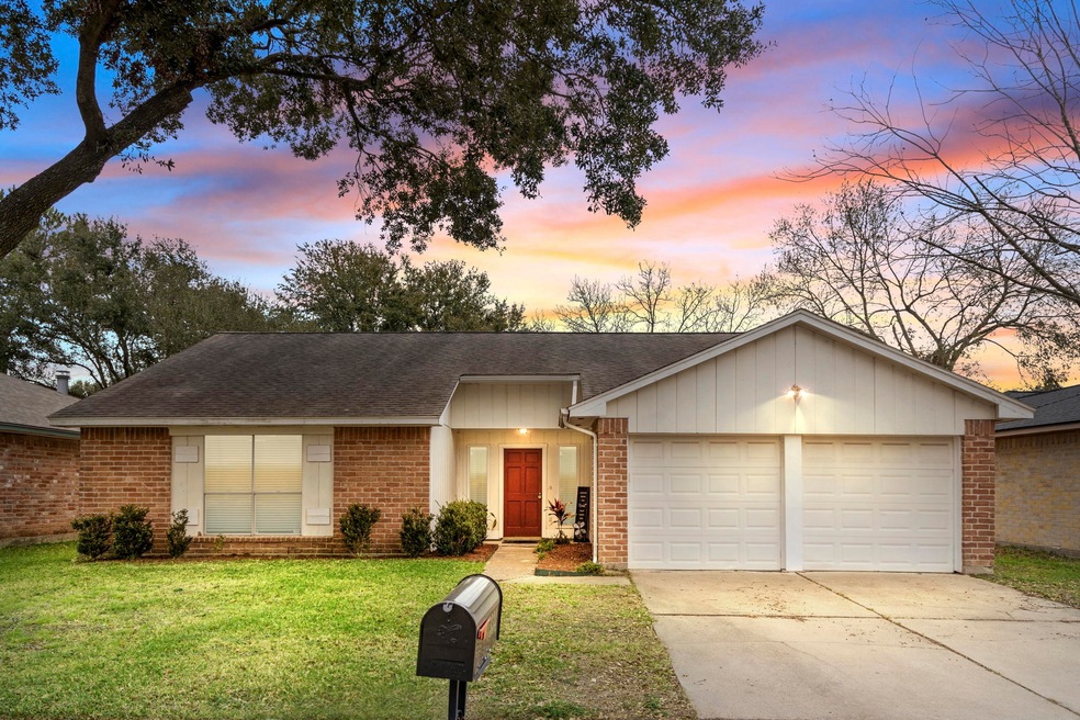 7334 Sunlight Ln, Houston, TX 77095 - photo 1
