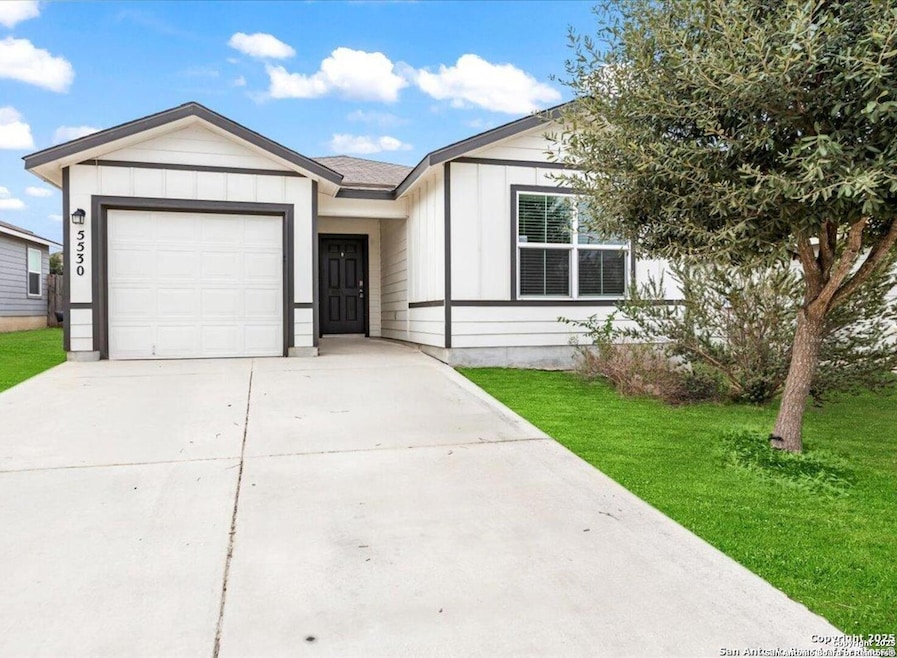5530 Rosillo Hill, San Antonio, TX 78222 - photo 1