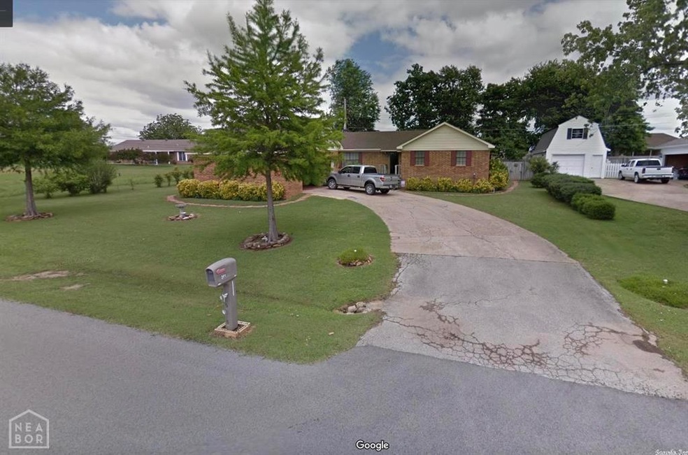 201 Keasler Dr, Paragould, AR 72450 - photo 1