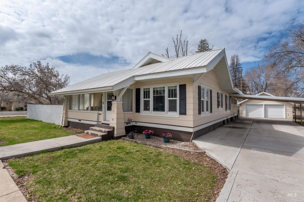 Sold • Co-Listing Agent
