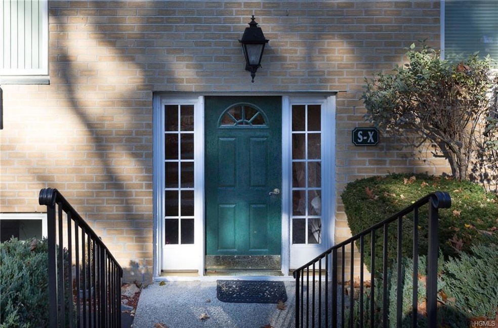 15 Scenic Dr unit X, Croton On Hudson, NY 10520 - photo 1