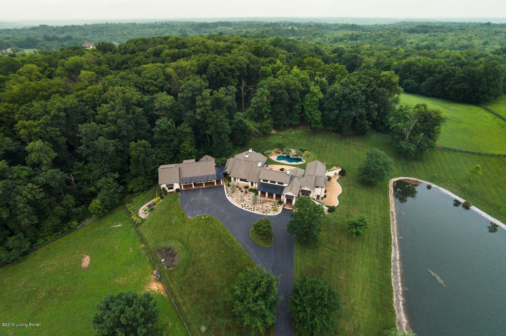 RealTourCast - J Beam - 16520 Taylorsvil