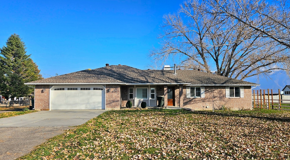 9095 S 1150 W, West Jordan, UT 84088 - photo 1