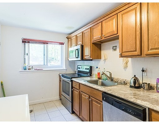 91 Chestnut St unit 3, Brookline, MA 02445 - photo 1