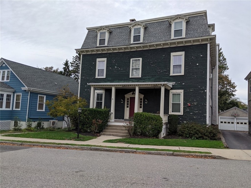 3 Prairie Ave unit 2, Newport, RI 02840 - photo 1