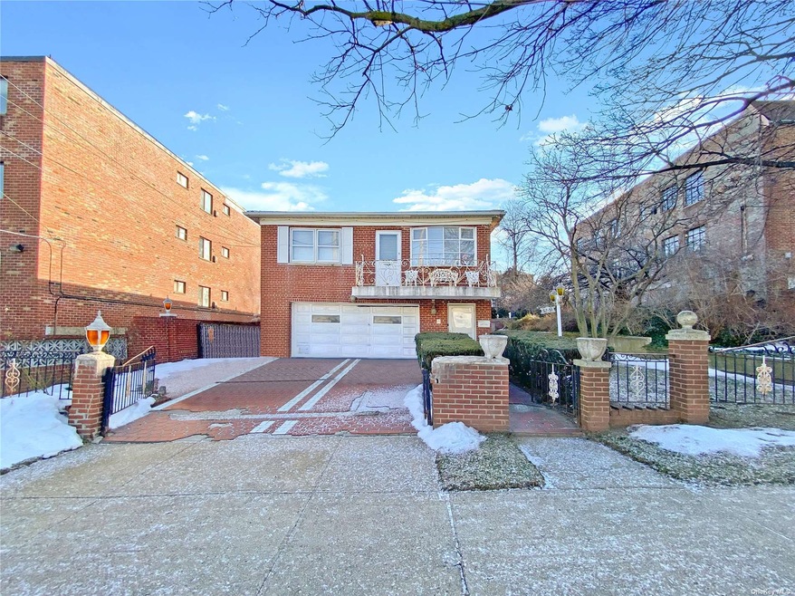 57-51 74th St, Middle Village, NY 11379 - photo 1