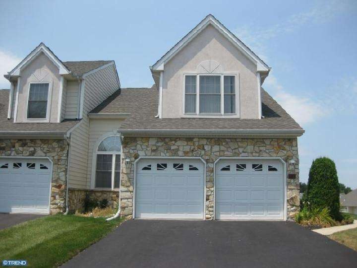 27 Grandview Dr, Warminster, PA 18974 - photo 1