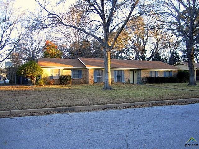 312 Dartmouth Dr, Tyler, TX 75701 - photo 1