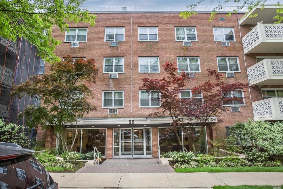 Claridge Apartment Corporation unit 2K, Great Neck, NY 11021 - photo 1