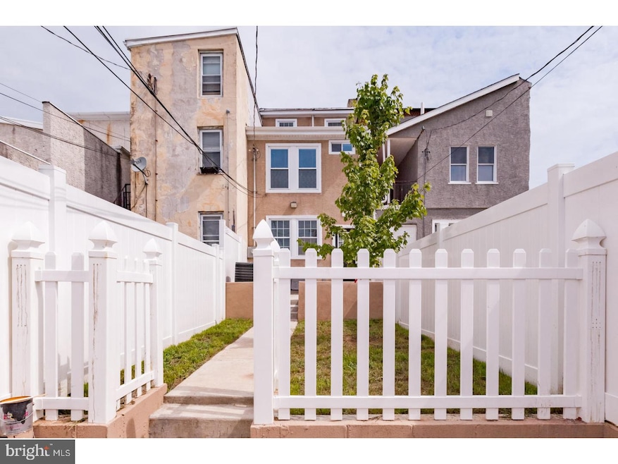 328 E Airy St, Norristown, PA 19401 - photo 1