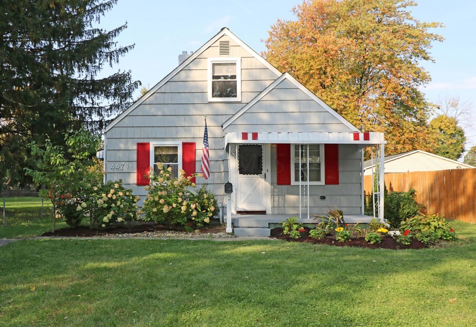 4471 Glenmawr Ave, Columbus, OH 43224 - photo 1