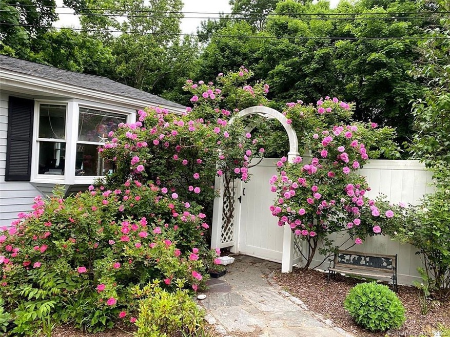 50 Lakewood Dr, Trumbull, CT 06611 - photo 1