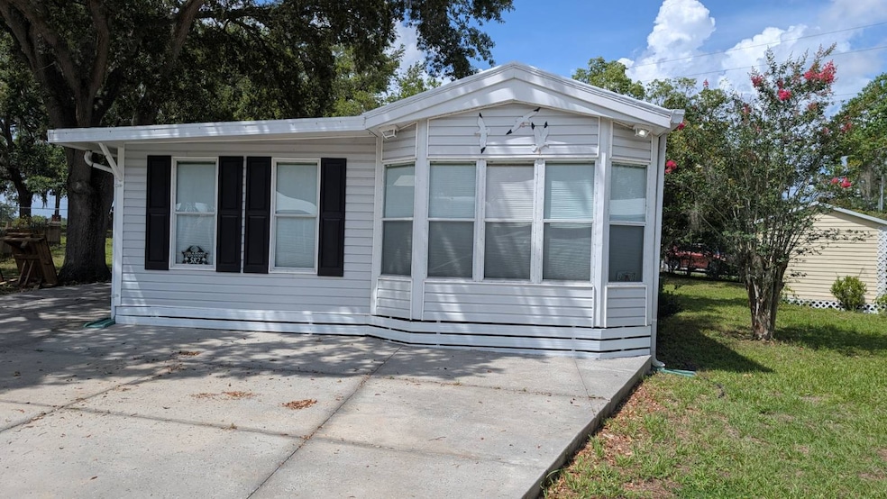 609 County Road 466 unit 582, Lady Lake, FL 32159 - photo 1