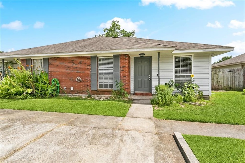 146 Parkway Dr N, Slidell, LA 70458 - photo 1
