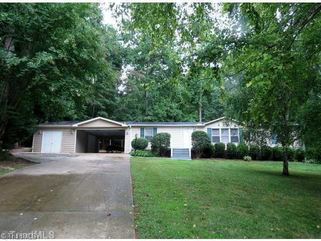 115 Cedar Tree Ct, Statesville, NC 28677 - photo 1