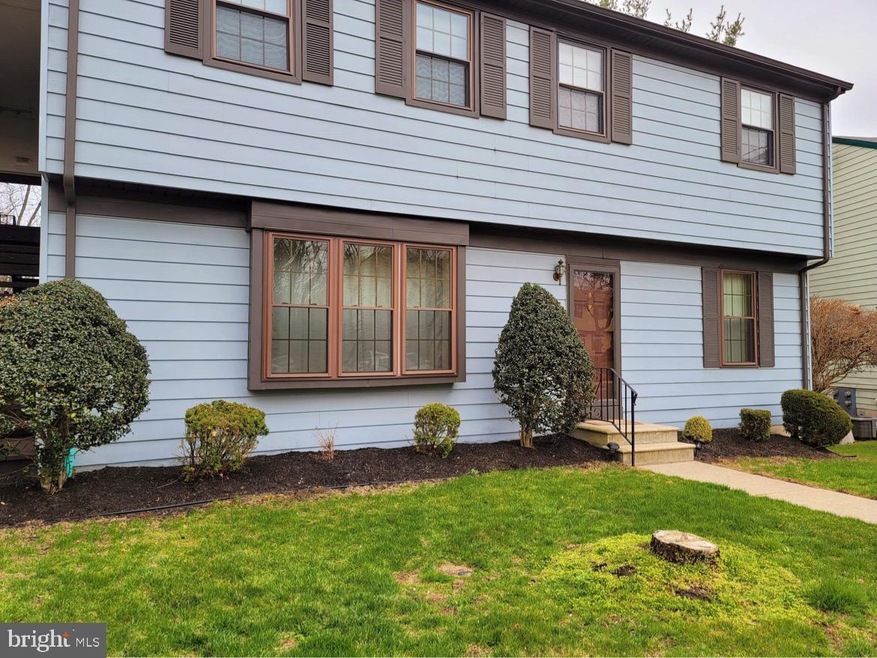 8 Edward Rutledge Bldg unit 8, Blackwood, NJ 08012 - photo 1