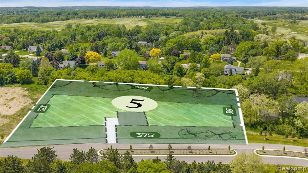 3082 Pompilio Dr, Rochester, MI 48306 - photo 1