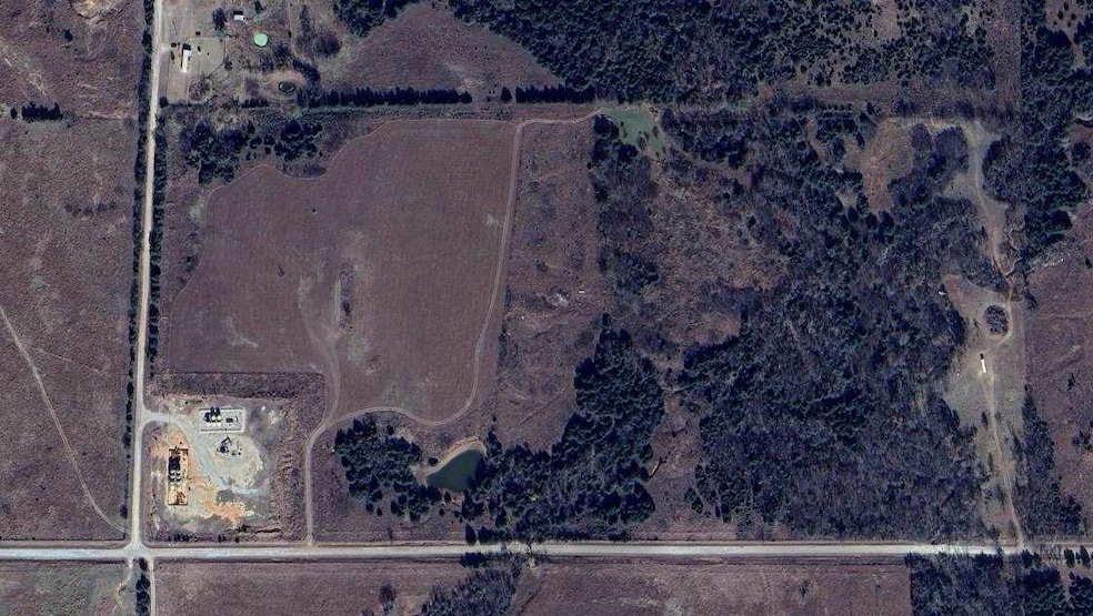 0008 Bronco, Perry, OK 73077 - photo 1