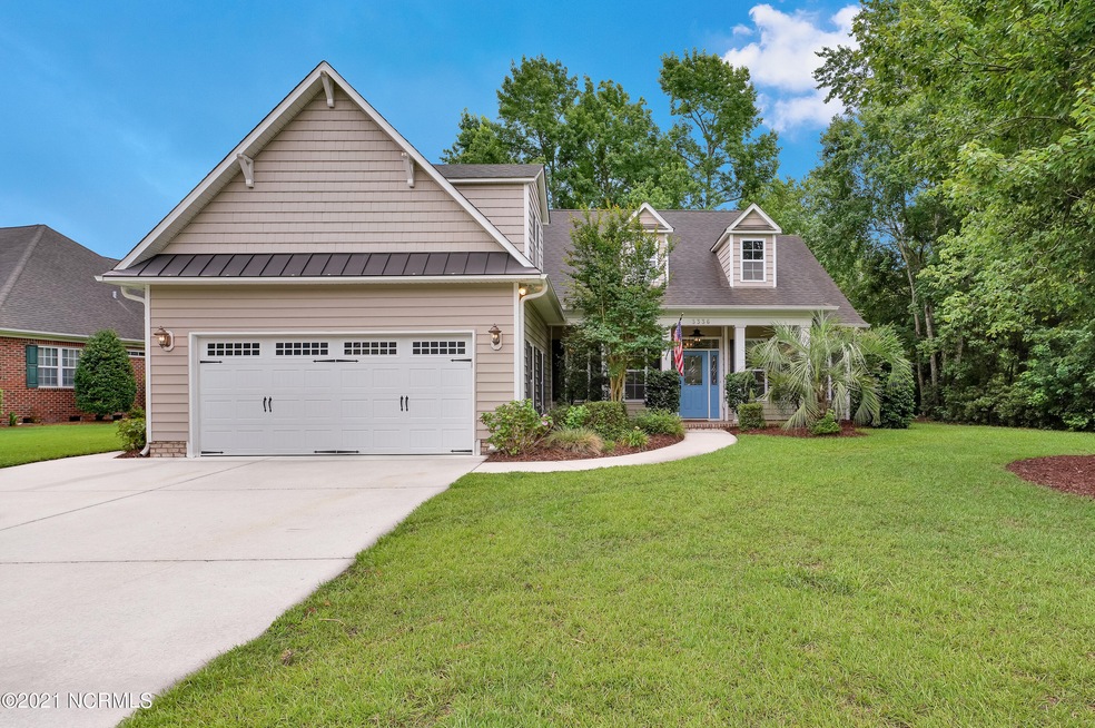 3336ParamountWay-01